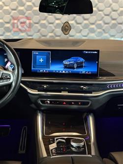 بی ئێم دەبڵیو X6